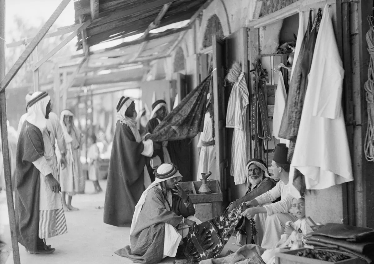 Le marché de Médine, une école à ciel ouvert